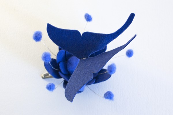 blu fascinator